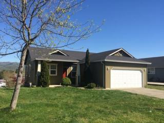 212 Umpqua View Dr, Roseburg OR  97471-5008 exterior