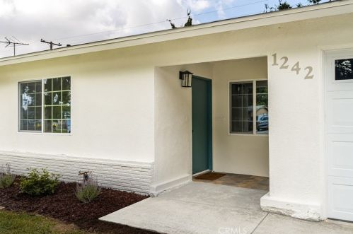 1242 Everglade St, Santa Ana, CA 92704-3116