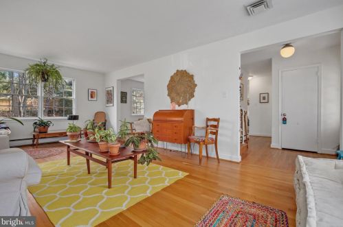 900 Balmoral Dr, Silver Spring MD  20903-1301 exterior