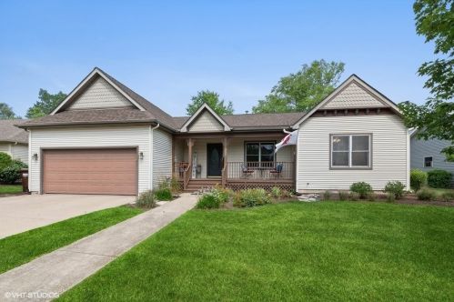 250 Tanager Dr, Bull Valley, IL 60098-8222