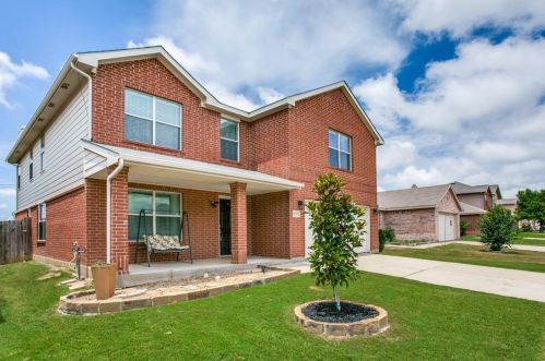 9705 Manassas Rd, Fort Worth, TX 76177-7375