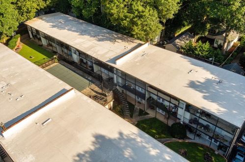 897 Highland Ave, Atlanta GA  30306-4534 exterior