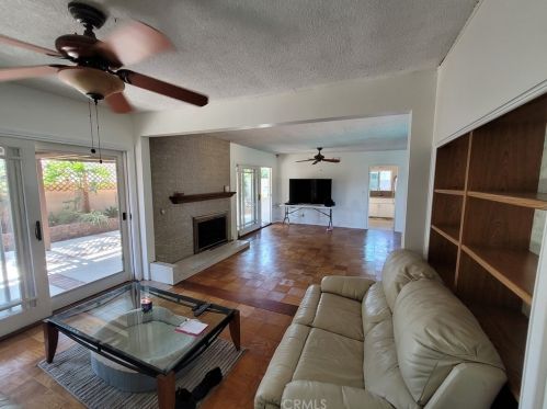 937 Cambria St, Anaheim CA  92801-3220 exterior