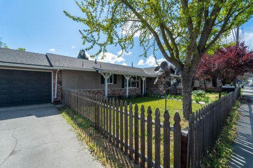 3016 Orangeburg Ave, Modesto, CA 95355-3544