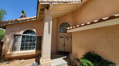 2733 Newgrove St, Lancaster, CA 93536-6453