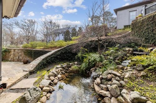 395 Beverly Rd, Atlanta GA  30309-2728 exterior