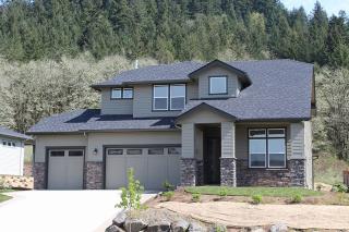 787 Mountaingate Dr, Springfield, OR 97478-7750