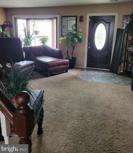 3 Farragut Ct, Willingboro, NJ 08046-2018