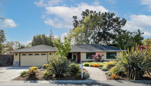 1953 Newcastle Dr, Los Altos, CA 94024-6939