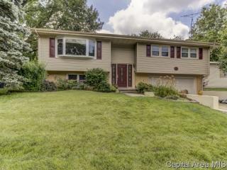 834 Roanoke Dr, Springfield, IL 62702-3425