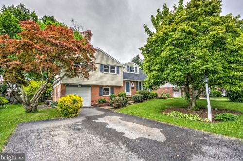 1651 Sunset Ave, Lancaster PA  17601-4355 exterior