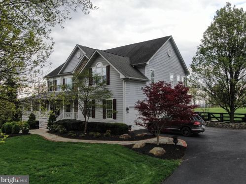 17628 Stonegait Ct, Round Hill, VA 20141-2264