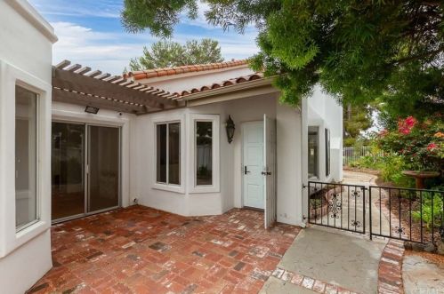 4661 Cordoba Way, Oceanside, CA 92056-5105