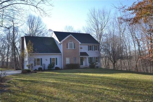 27 Emerald Glen Rd, Colchester, CT 06420-4123