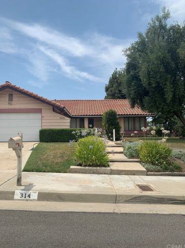 314 Brigette Ct, Redlands, CA 92374-5565