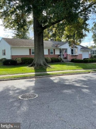 6 Kim Valley Rd, Trenton, NJ 08620-2612