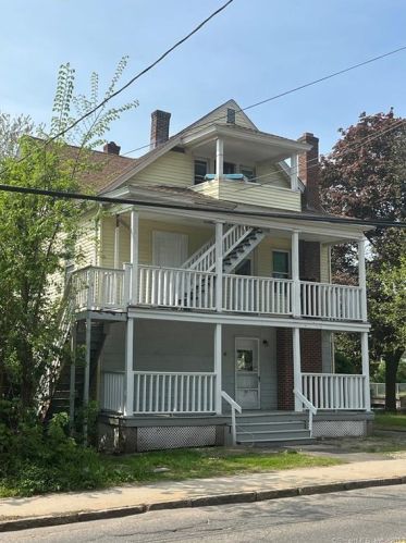 42 Albert St, Torrington CT  06790-6401 exterior
