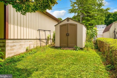 1722 King St, York PA  17404-5619 exterior