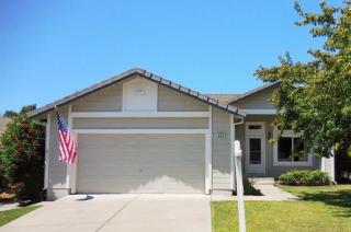 355 Hilltop Ct, Vacaville, CA 95688-9112