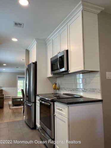 20 Hanover Ct, Tinton Falls NJ 07701-5421 exterior