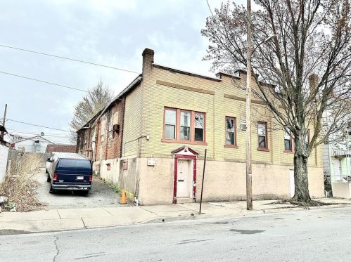33 3rd St, Allentown, PA 18101-1836