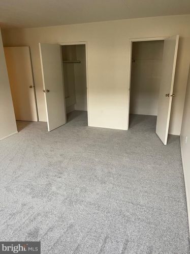 32 Valleybrook Dr, Lancaster PA  17601-4617 exterior