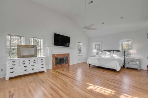 2201 Palm Blvd, Isle Of Palms SC  29451-2349 exterior