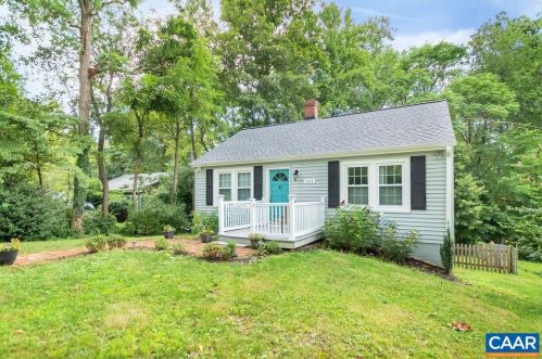 151 Stribling Ave, Charlottesville, VA 22903-2940