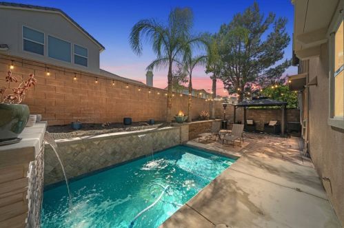 31917 Jaybee Ln, Temecula, CA 92592-4185