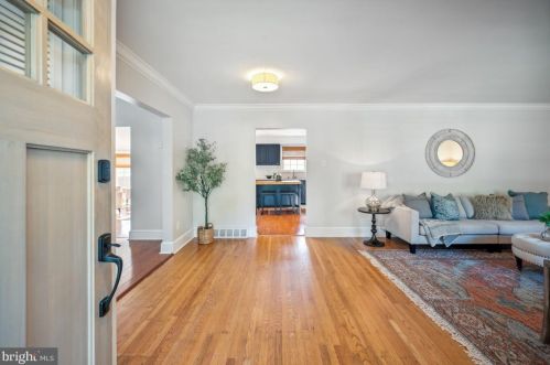 847 Cedar Ave, Tavistock, NJ 08033-1013