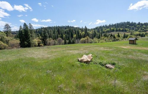 5190 Chappie Ct, Snowline Camp, CA 95709-9103