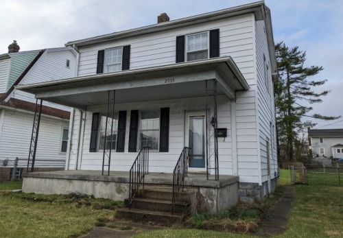 2033 Beatrice St, Springfield, OH 45503-4826