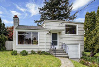 3831 30th Ave, Seattle, WA 98199-1706