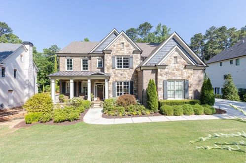 6470 Long Island Dr, Atlanta GA  30328-3043 exterior