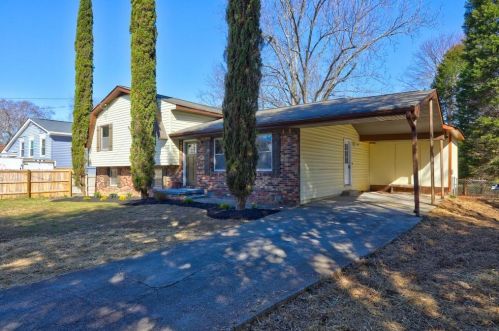2550 Stanford Dr, Ellenwood, GA 30294-3924