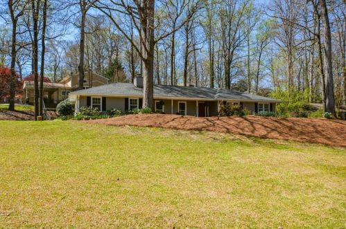 2201 Deep Creek Dr, Marietta, GA 30068-3411