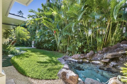 4351 Kahala Ave, Honolulu HI  96816-4856 exterior