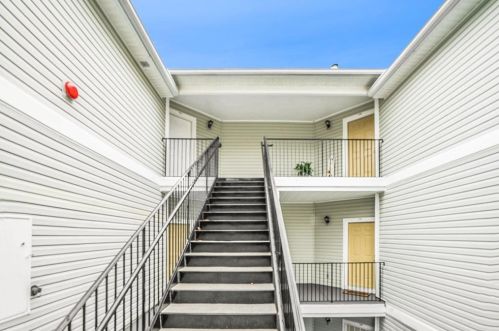 1343 Orchard Park Dr, Stone Mountain, GA 30083-1246