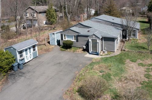 36 Shelton Ave, Waterbury, CT 06716-3239