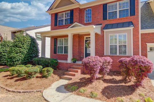693 York View Dr, Auburn, GA 30011-4631