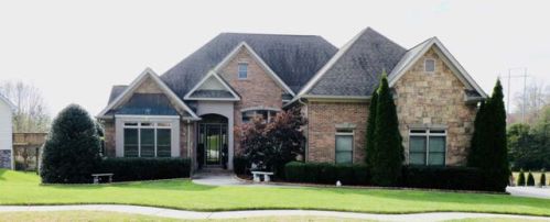 9219 Crystal Brook Dr, Apison, TN 37302-7564