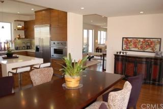 8200 Mannix Dr, Los Angeles CA  90046-1938 exterior