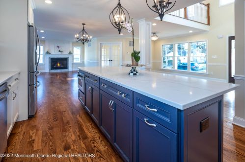 57 Louis Cir, Tinton Falls NJ  07701-6220 exterior