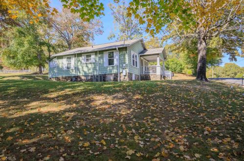 202 Cavender St, Lafayette, GA 30728-2836