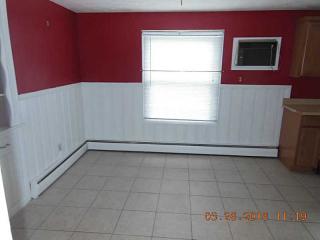 62 Woodland Ave, Cranston RI  02920-2123 exterior