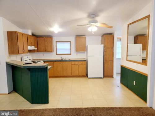 436 Biser St, Berkeley Springs, WV 25411-3530