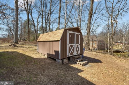 1006 Somerset Ln, Silver Spring MD 20904-6241 exterior