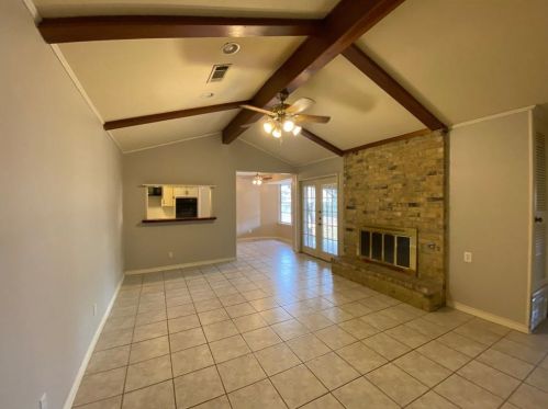 8709 Donna Gail Dr, Austin TX  78757-6955 exterior