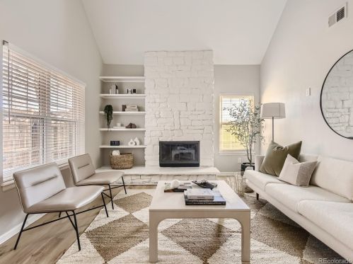 13376 Asbury Dr, Aurora CO  80014-4305 exterior