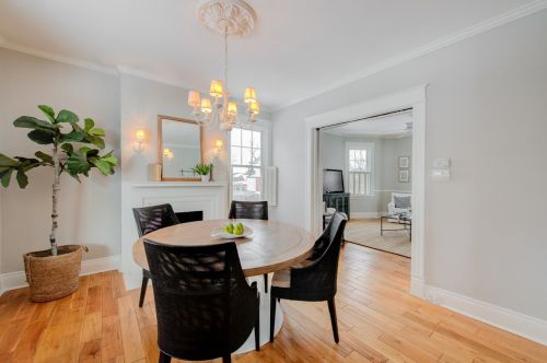 3780 Drake Ave, Cincinnati OH  45209-2150 exterior